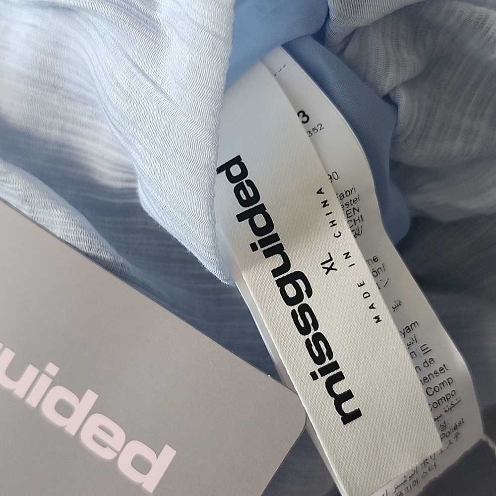 Missguided Tiered Bubble Hem Blouse SzXL NWT - Picture 5 of 6